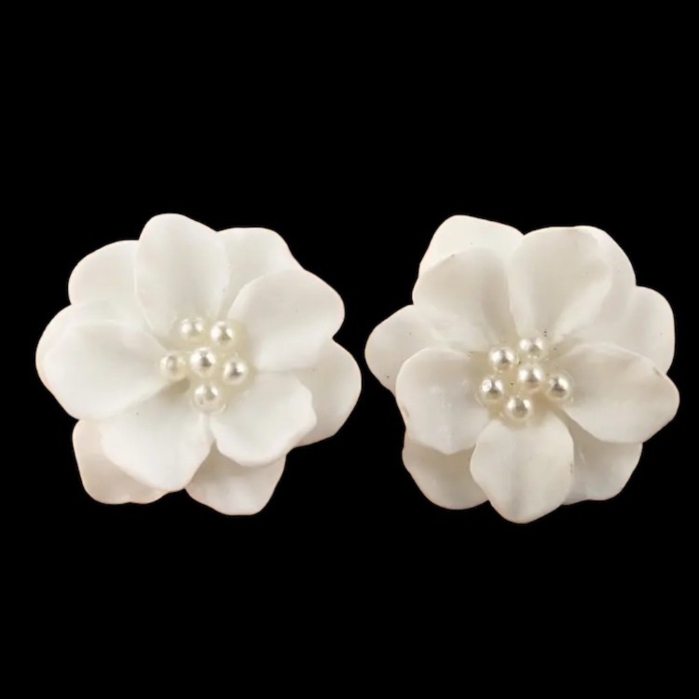 White Flower with Pearls Stud Earrings - Picture 7 of 7